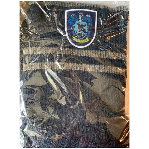 ⚡️HARRY POTTER SCARVES w/Fringe - Picture 3 of 3